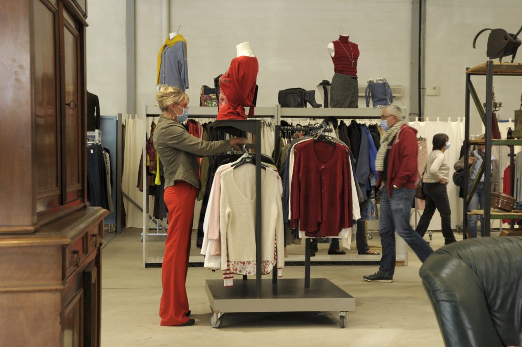 vêtements seconde main