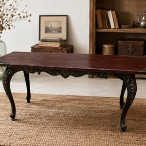 Table basse restaurée en bois et cuir de Graulhet